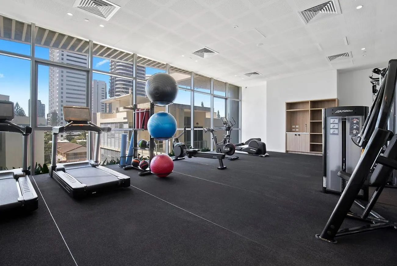 2 Bedroom Ocean-Viewing Apartment Gold Coast